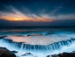 白俄罗斯有没有被蒙古人统治过，有没有蒙古血统？俄罗斯蒙古人只有100万，为何俄罗斯人却被称为白色蒙古人